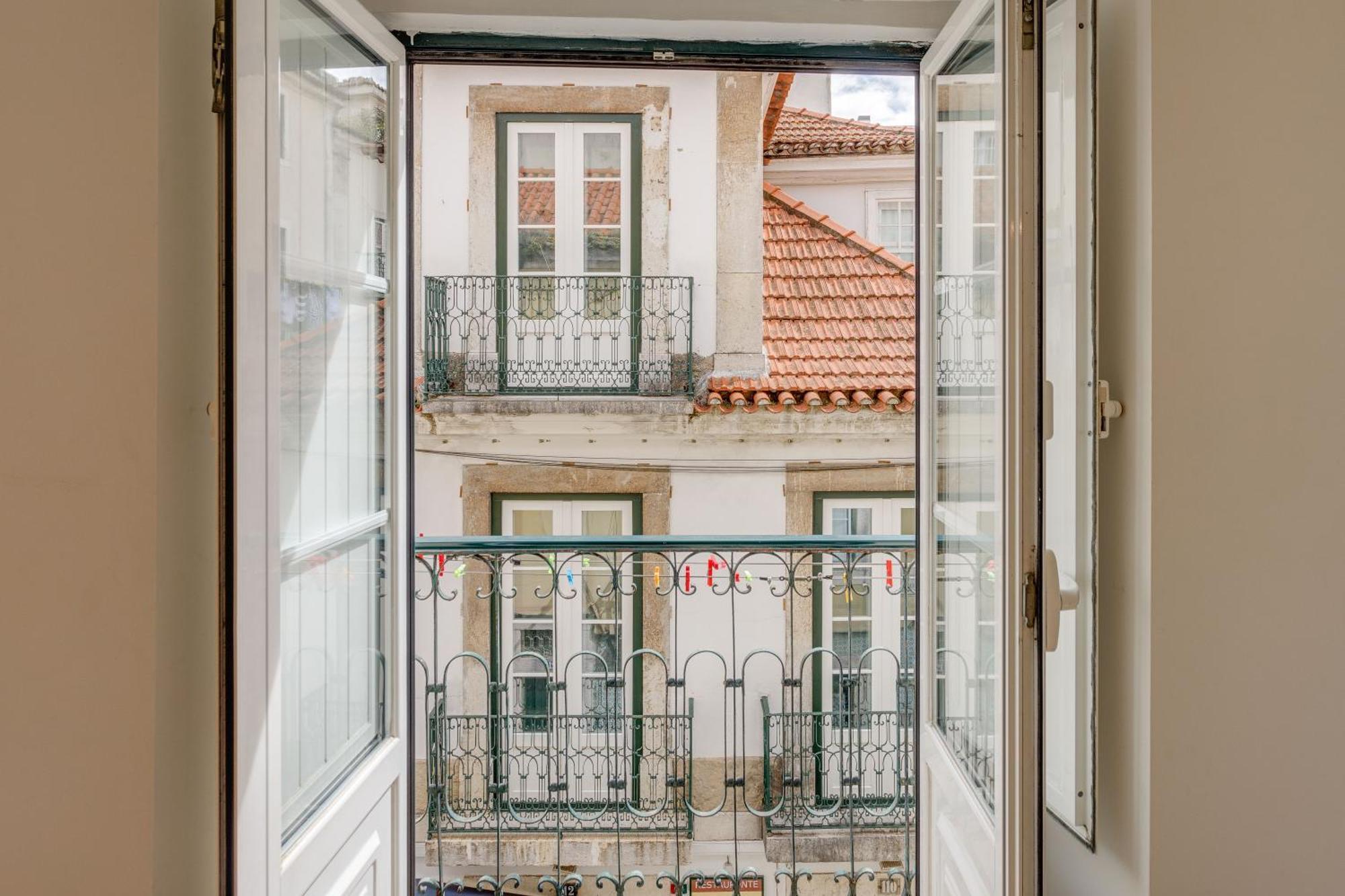 Bairro Alto Window - Cozy Spot In A Buzzing Locale Lejlighed Lisboa