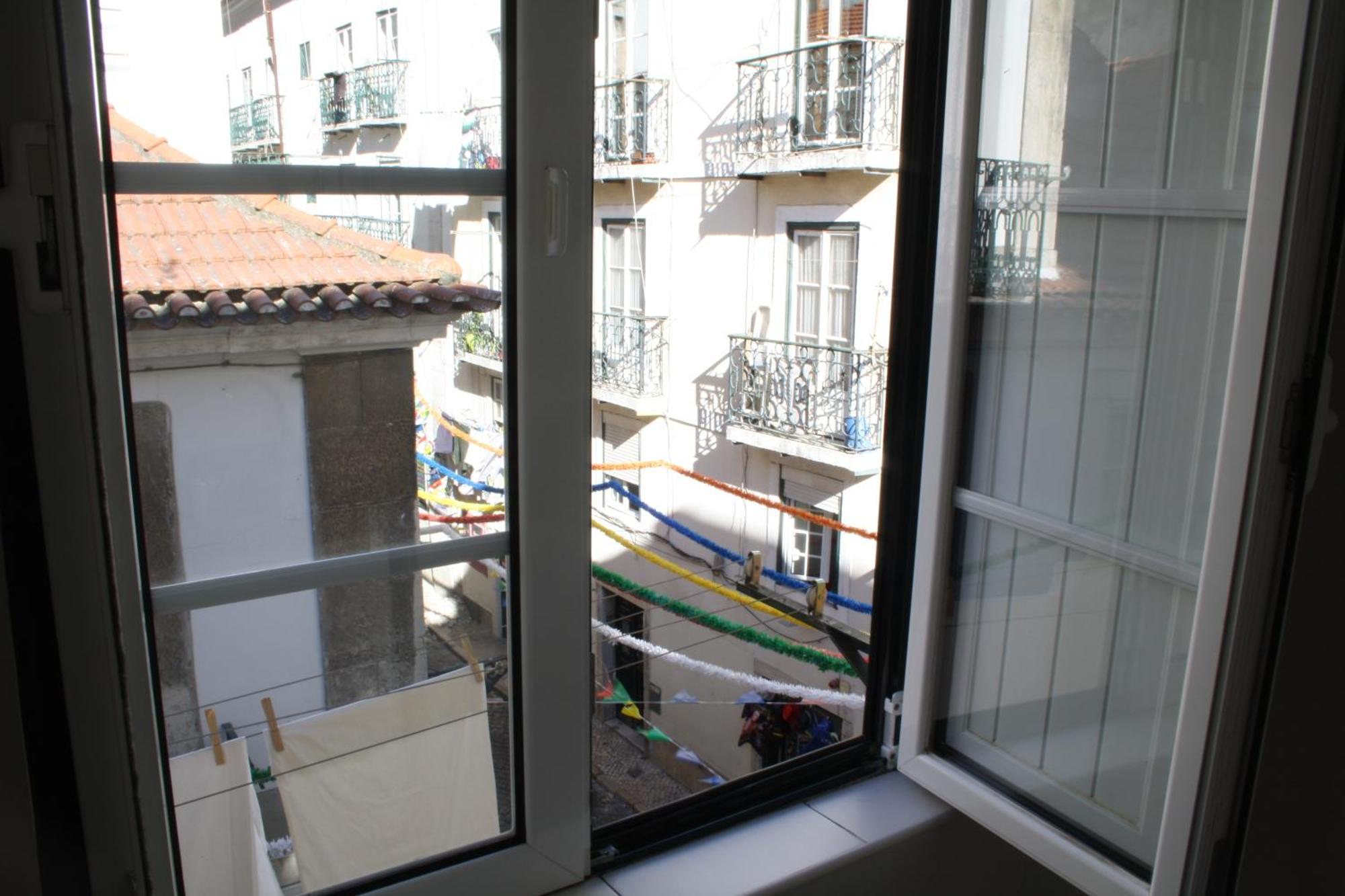Lejlighed Bairro Alto Window - Cozy Spot In A Buzzing Locale Lisboa