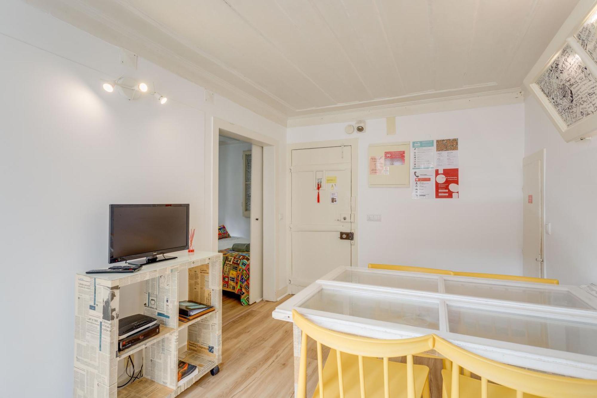 Bairro Alto Window - Cozy Spot In A Buzzing Locale Lejlighed